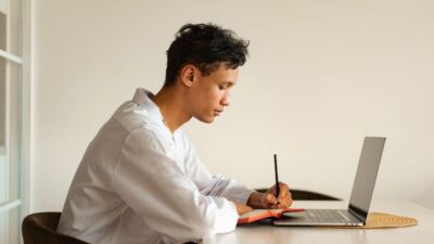 البحث عن عمل: القنوات الرسمية التي يهملها الباحثون